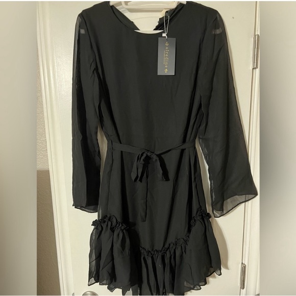 Women’s Simple Black Dress_size Medium - Picture 4 of 7